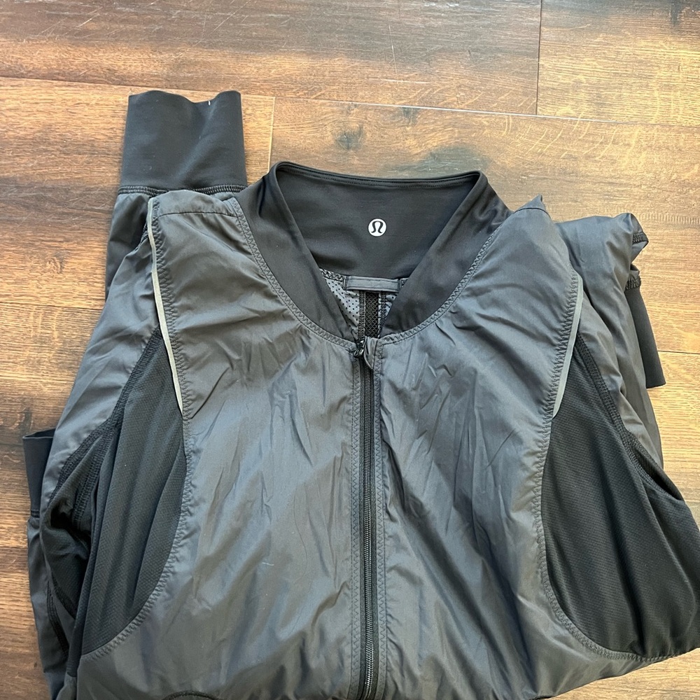Lululemon Black Zip-Up Jacket